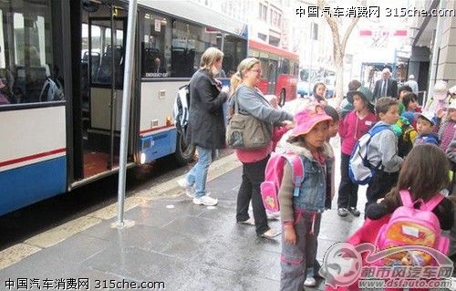 點擊瀏覽下一頁
