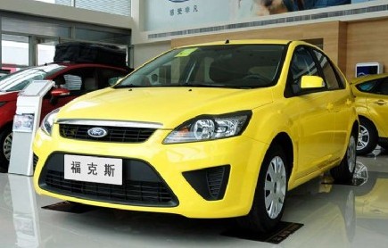 2013款經典?？怂箖蓭?.8L 手動基本版